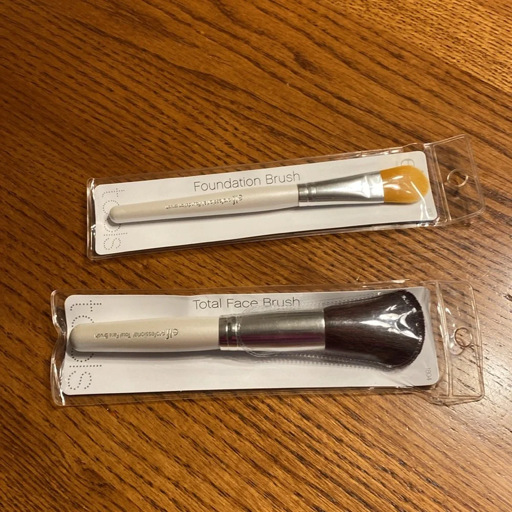 Elf Makeup Brushes Foundation and Total Face